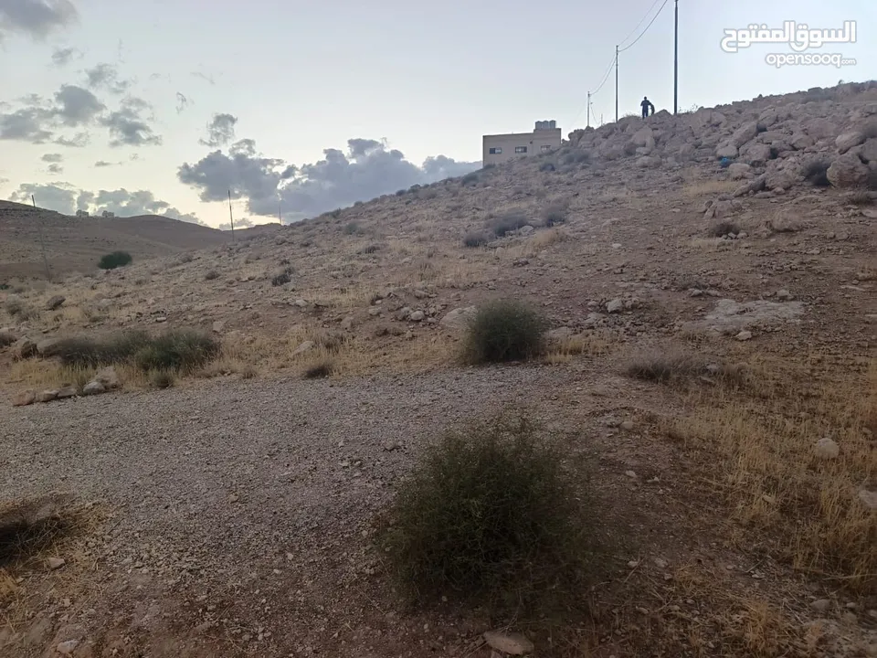 قطعة ارض مميزة جدا في ضاحية المدينة