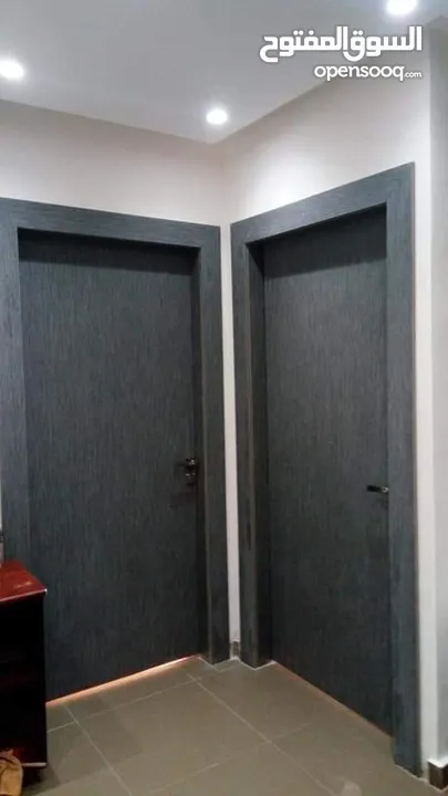 عرض على ابواب الخشب
