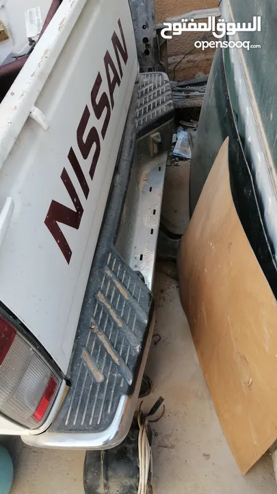 قطع غيار بيك اب ددسن ونيسان باثفندر