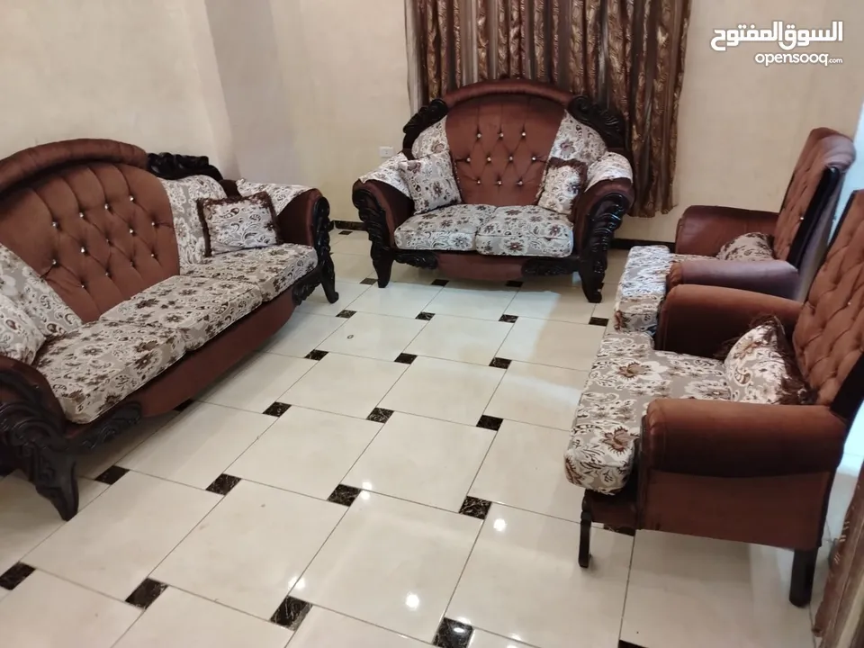 طقم كنب زان مصري بحال الوكالة  استخدام اشهر .