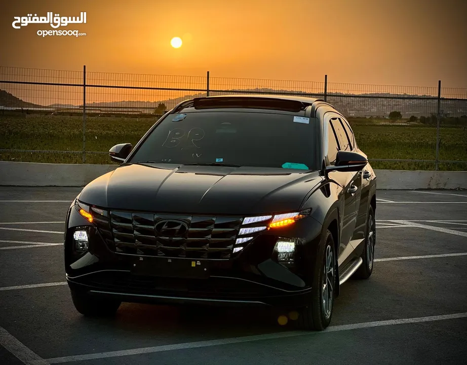 هونداي توسان/2022 فل الفل فتحة سقف بانوراما  2x4 ///240Hp بنزين + كهرباء  ( Haybrid) 1600cc