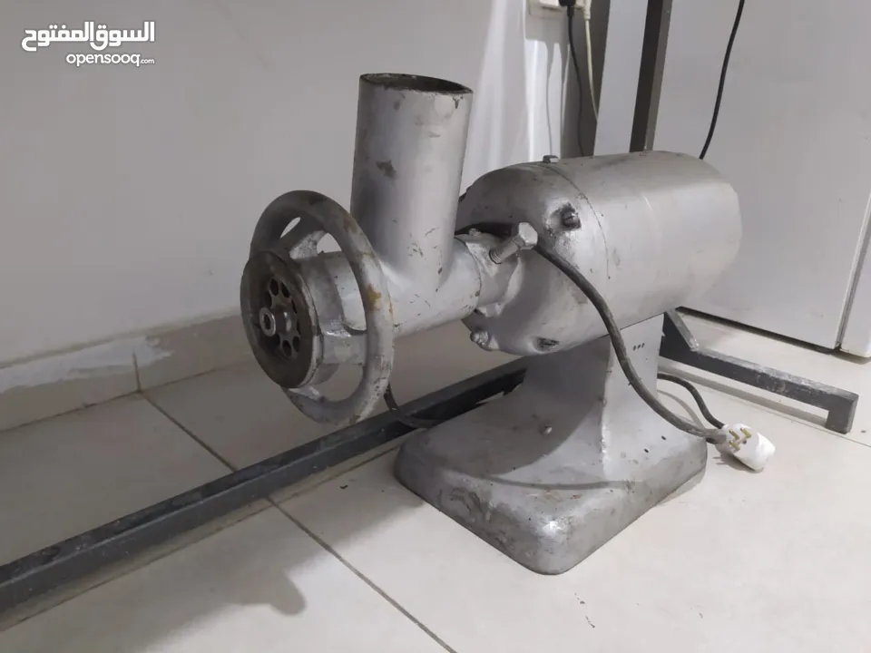 ماكينة فرم لحمة وحمص