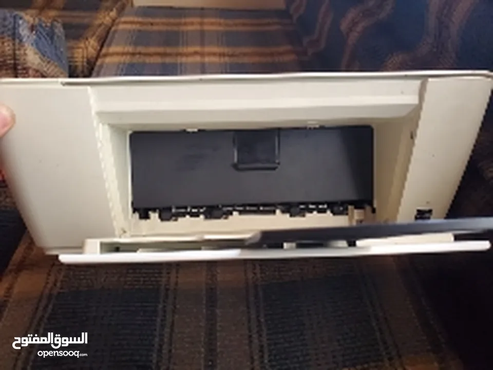 طابعه hp deskjet 1510 ممتازه جدا للبيع بسعر مغري و يتوفر خدمه توصل