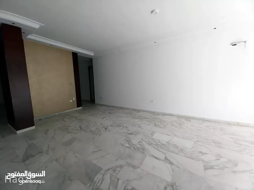 شقة للبيع في دير غبار  ( Property ID : 35124 )