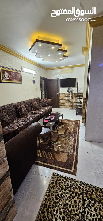 شقة مفروشة سوبر ديلوكس من المالك مباشرة طلاب وعائلات شارع الجامعه قرب جامعة اليرموك