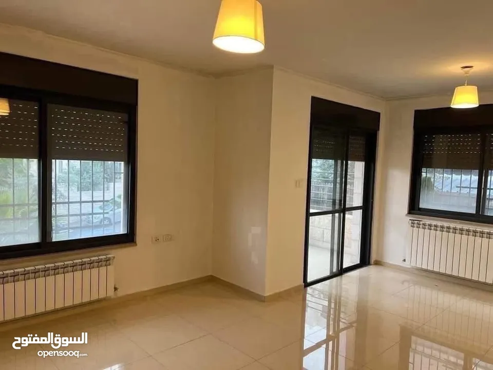 شقه ًفارغه للاي في عين منجد  قرب السفاره الاردنيه