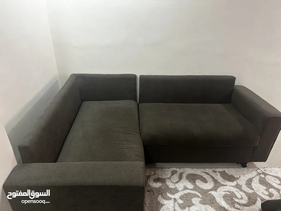 كنب مريح. 3 طبقات.