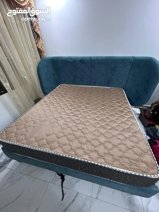 King size bed