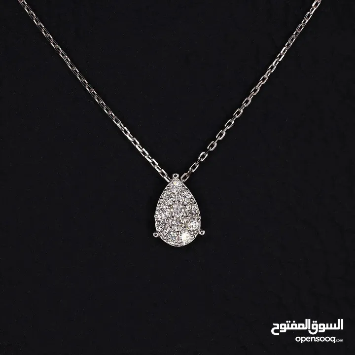 DIAMOND PENDANT  1.30g 18K - 0.140 CT