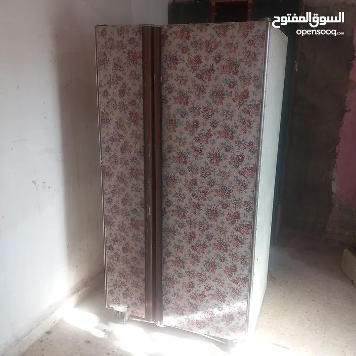 ثلاجه مكفوله من اكبر الثلاجات المنزليه