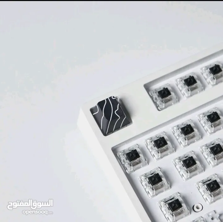 مجموعة غطاء مفاتيح Spacebar و Esc في لوحة المفاتيح الكهربائية الميكانيكية بتصميم خريطة أرضية سوداء