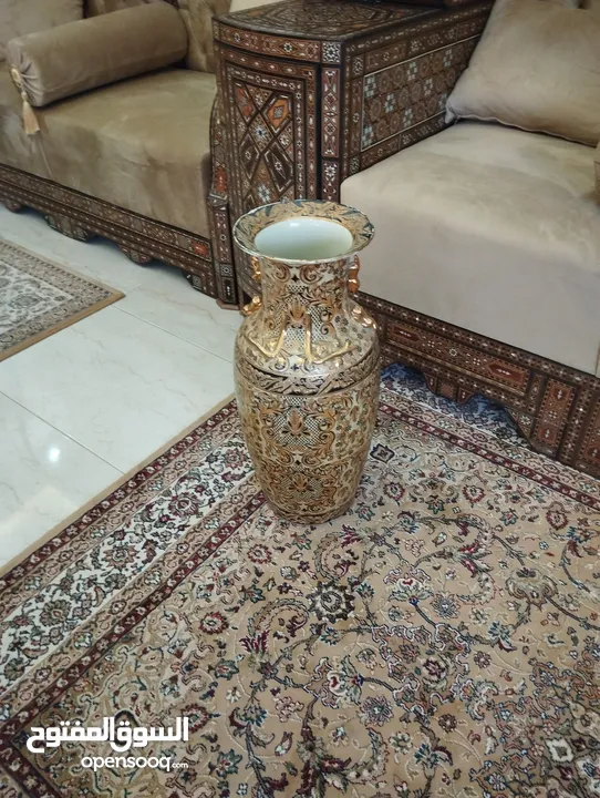 فازة اثرية اصلية مختومة بحالة ممتازة من التحف والنوادر بطول 60 سم بسعر مغري