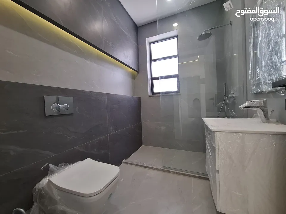 شقة جديدة شبه مفروشة للإيجار ( Property 43388 )-175093983