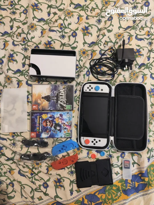 Nintendo switch- all accessories + 2 games