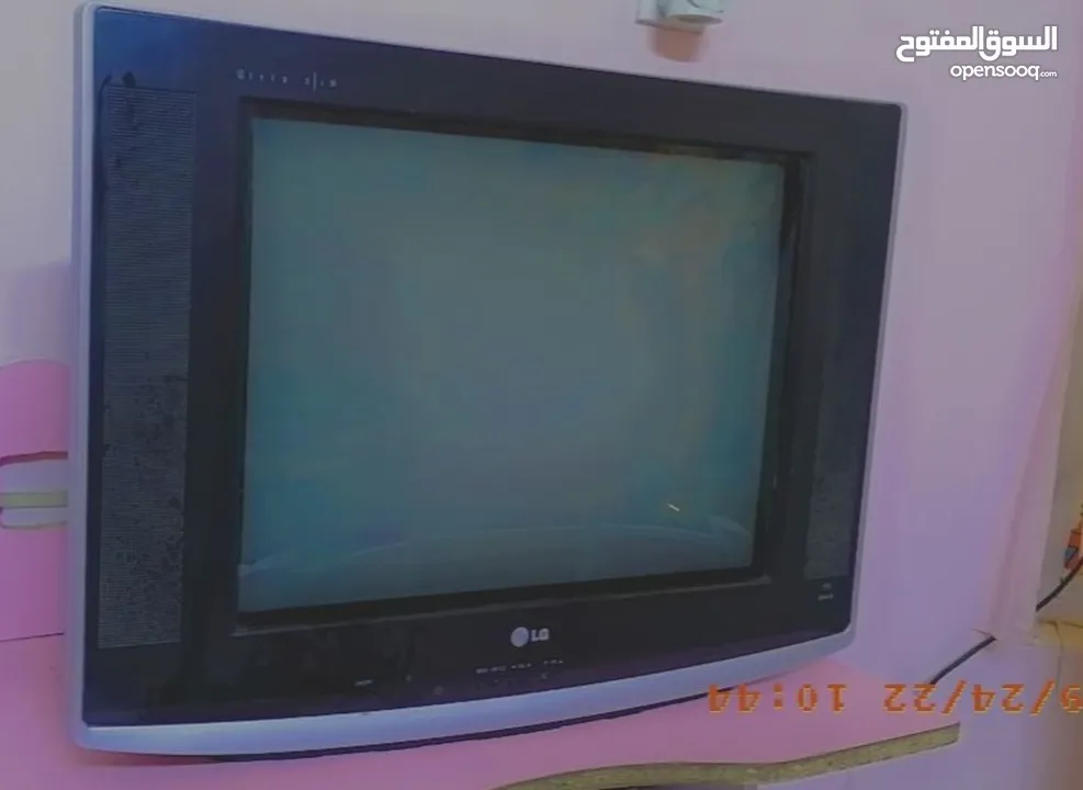 تلفزيون مستعمل نظيف نوع LG