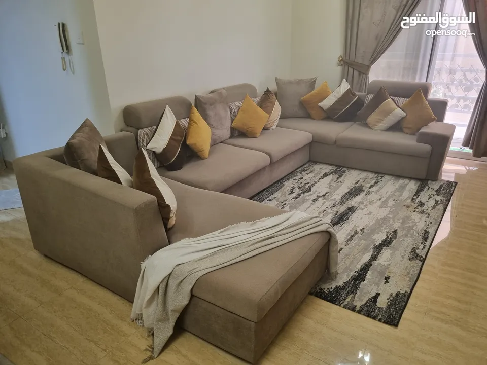 for sale Sofa set 100 omr