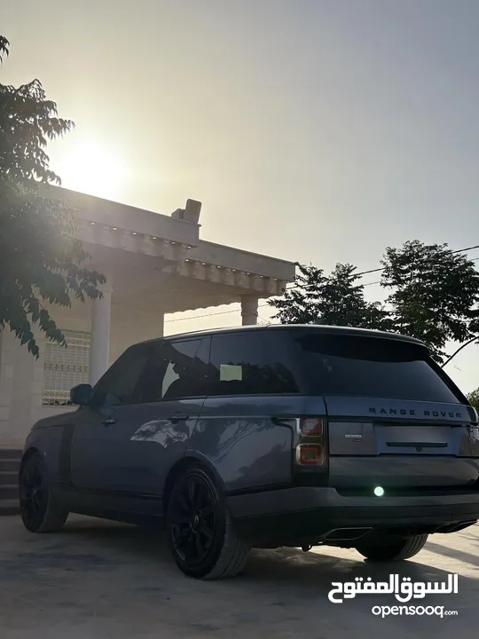 ‏Range Rover Vougue Autobiography Black edition plug in hybrid2020