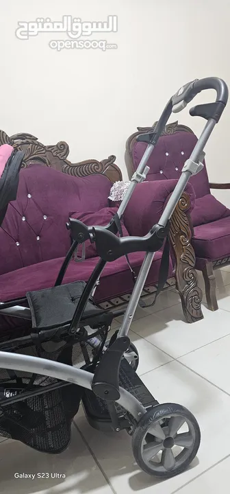 عربة أطفال مزدوجة مع هدية مفاجأة " بحالة ممتازة  وارد اميركا مناسبة لطفلين (طفل رضيع في المقدمة +طفل