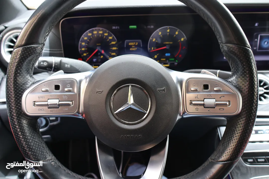 Mercedes E350 Coupe like brand new  بحالة الوكالة ممشى قليل