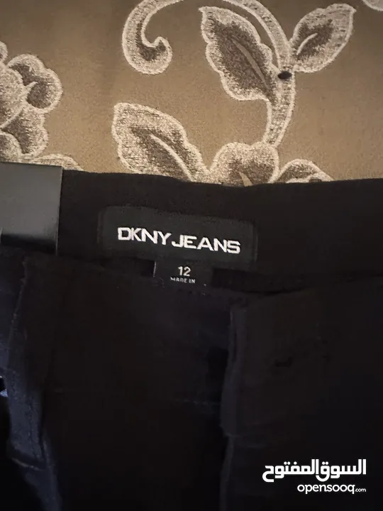 شورت DKNY اصلي ميه بالميه