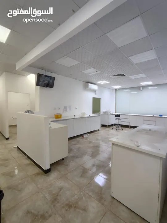 صالة مجهزة كمختبر تحاليل للايجار في بن عاشور وتصلح لاى نشاط اخر