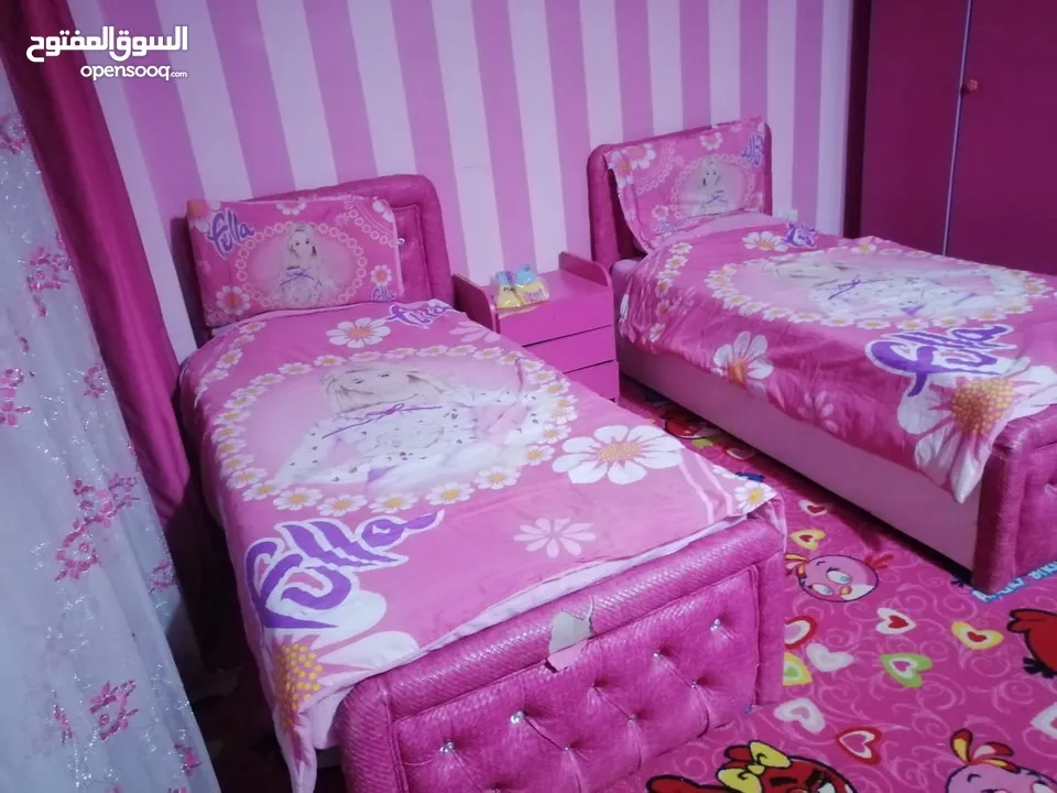 اثاث وغرف نوم للبيع