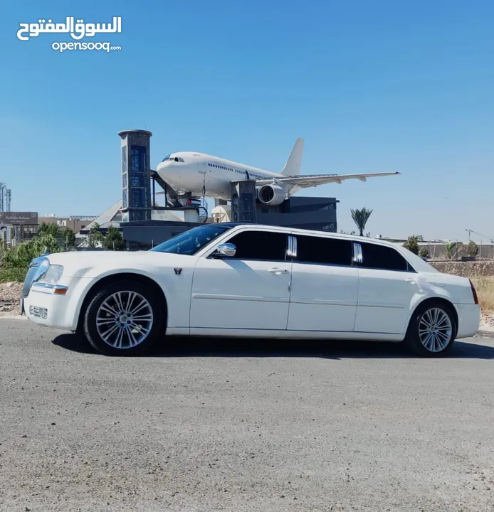 كرايسلر ليموزين إيجار للأعراس شامل السائق و الزينة