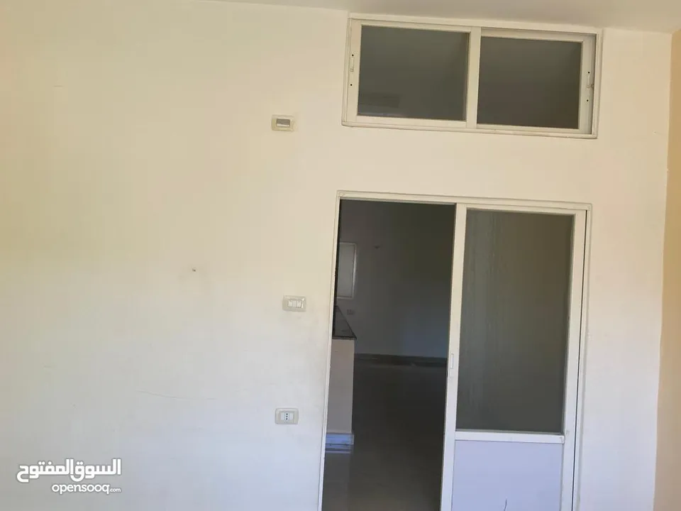 شقه للايجار طلاب أو طالبات تواصل على رقم او واتساب