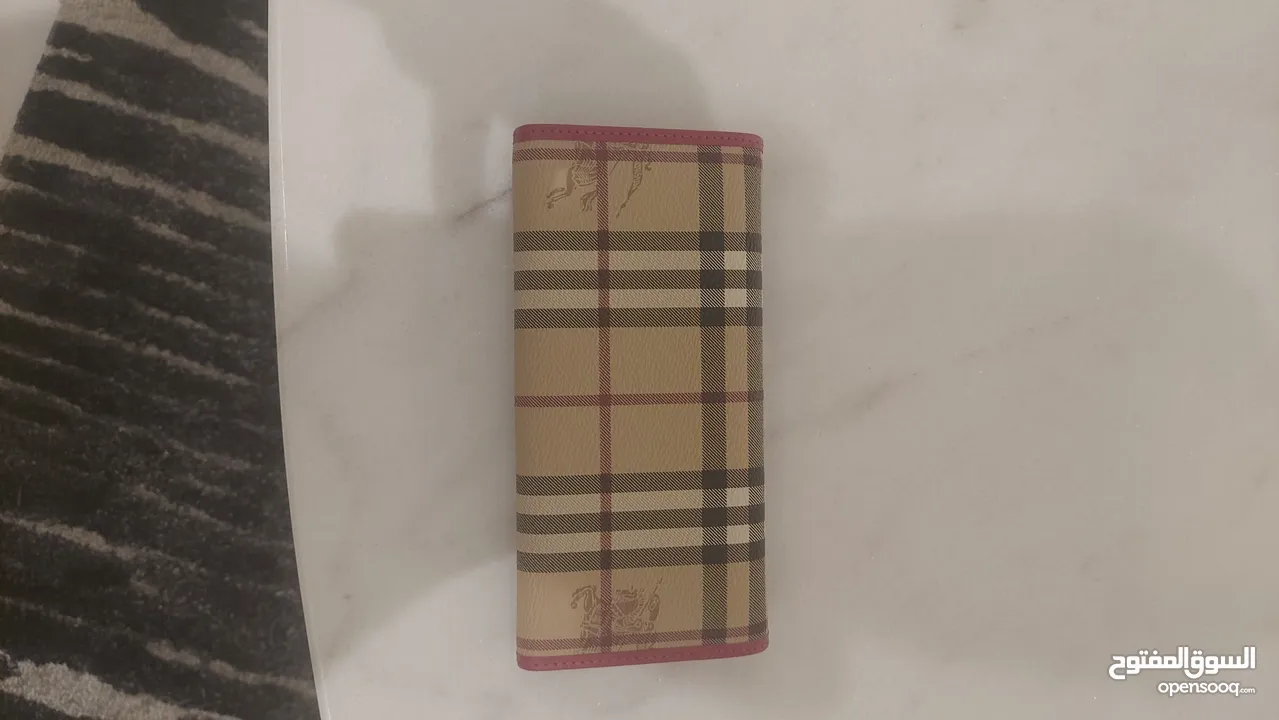 New Burberry Check Bifold Wallet from UK  محفظة Burberry Check Bifold جديدة من إنجلترا