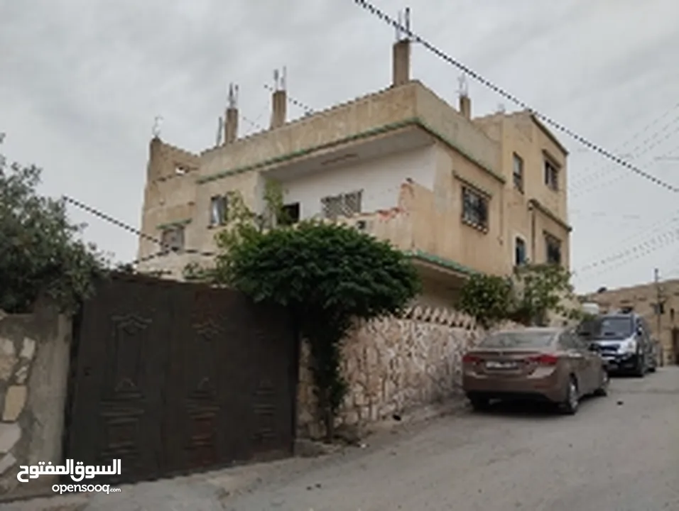 بيت مستقل للبيع في منطقه حي الرشيد شارع ياحوز