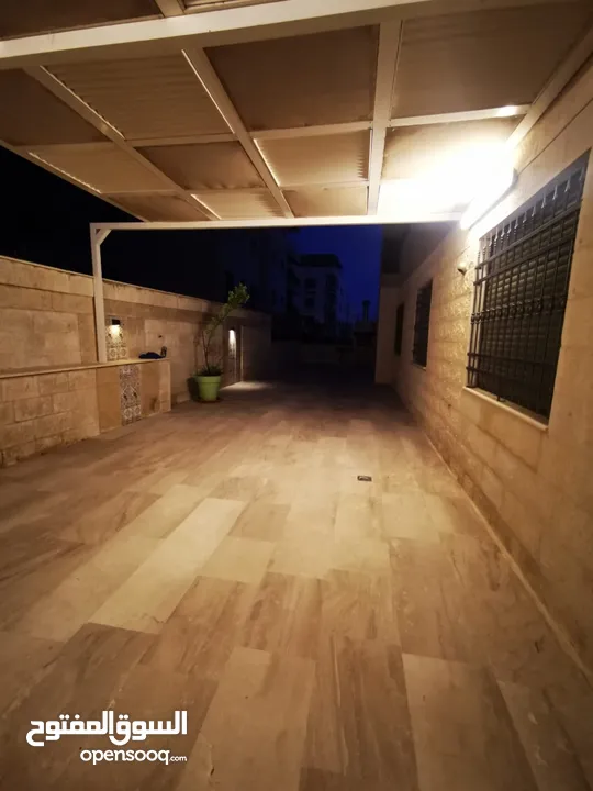 شقة أرضية مفروشة(اثاث مميز ) للايجار في دير غبار // 2 نوم  مع ترس 100م