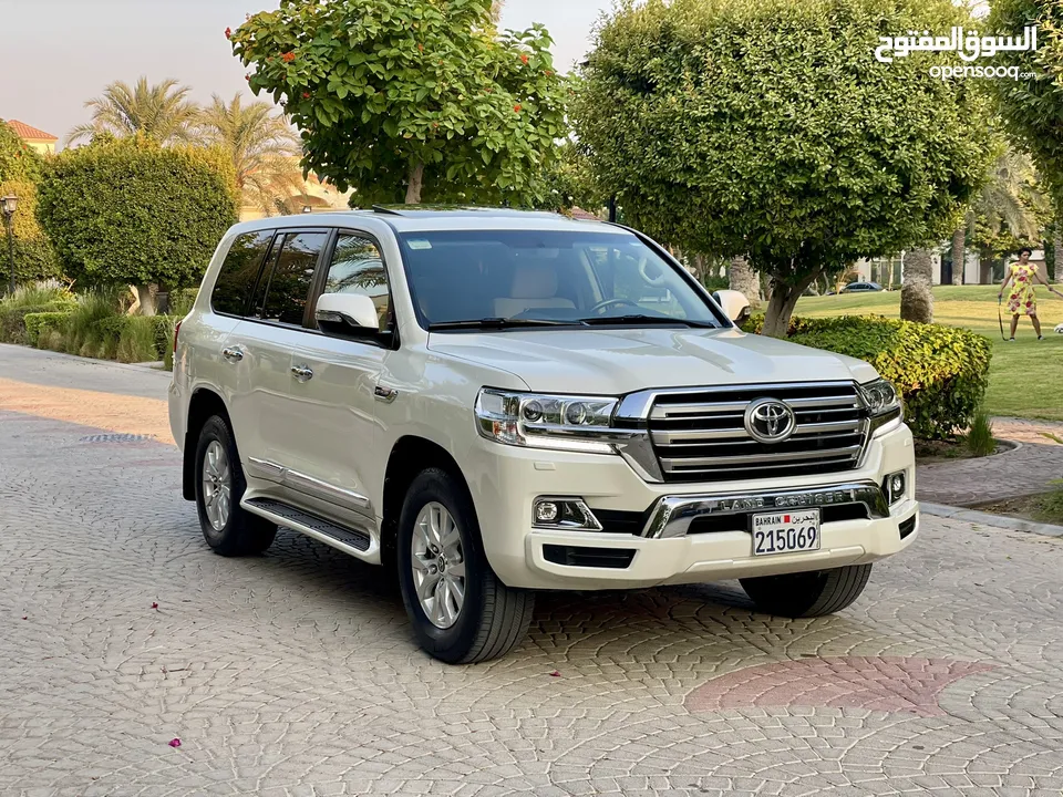 2020 Toyota Land Cruiser GXR V6