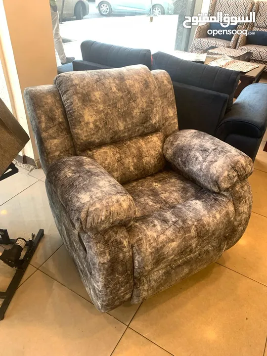 ريكلاينر هزاز و دوار و و Recliner Chair lazy boy ليزي بوي