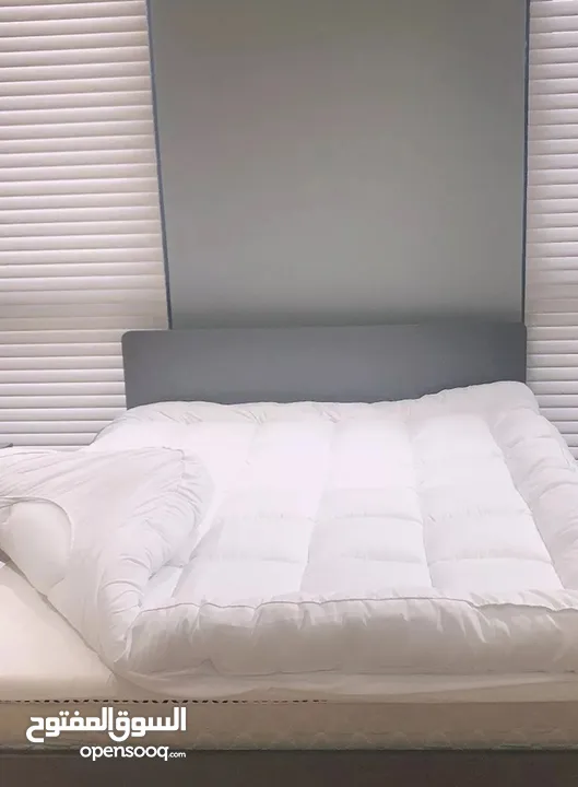 لباد سرير مستخدم  مقاس 200*200