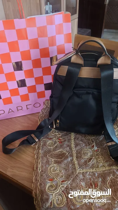 شنتة جديدة ضد الماء backpack ماركة PARFOIS مع جزدان لون ابيض حجم وسط