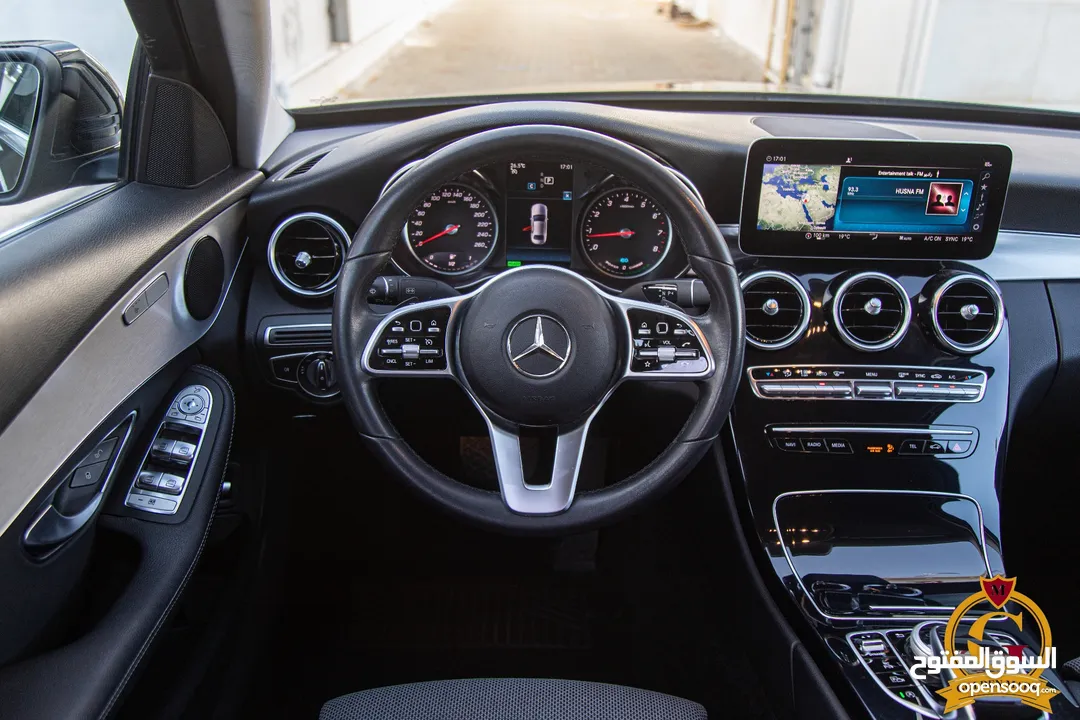 Mercedes C200 2019 Mild hybrid   السيارة مميزة جدا و قطعت مسافة 41,000 كم فقط