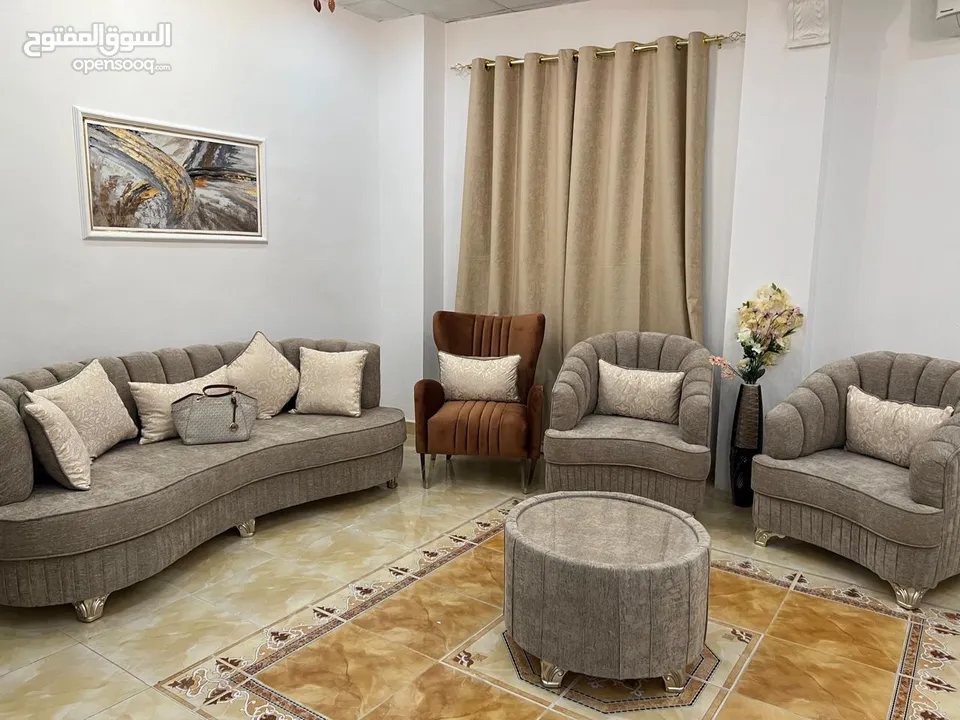 A beautiful and elegant one floor house,fully furnished.it’s located in the most beautiful area