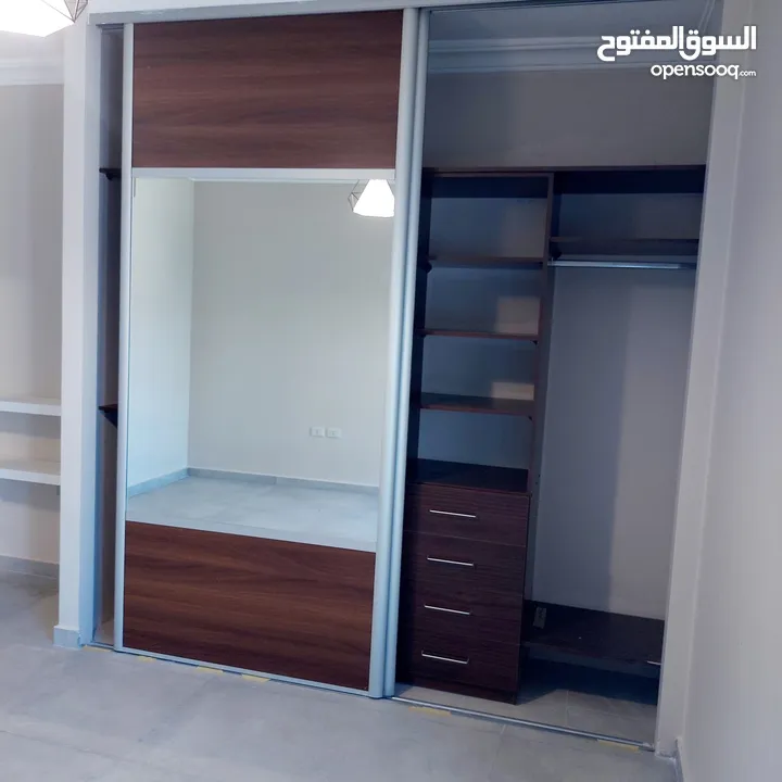 للبيع شقه إستثماريه مجدده 105 م غرفتين نوم دير غبار عمان