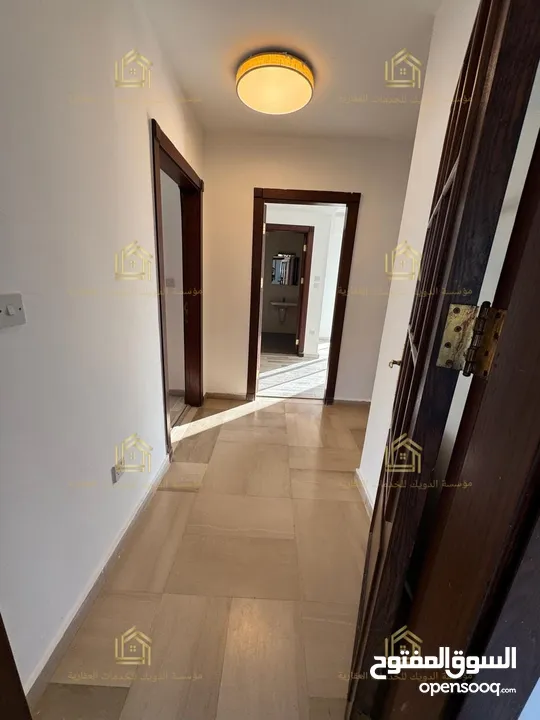 شقة سوبر ديلوكس أرقى واجمل مناطق عبدون بمساحة 402م