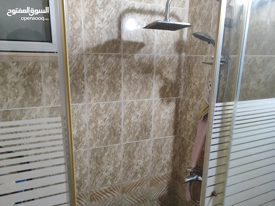 شقه بالجبيهه ثلاث غرف