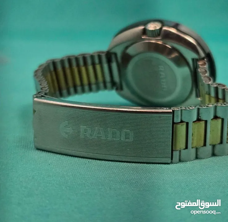 ساعه Rado سويسرية