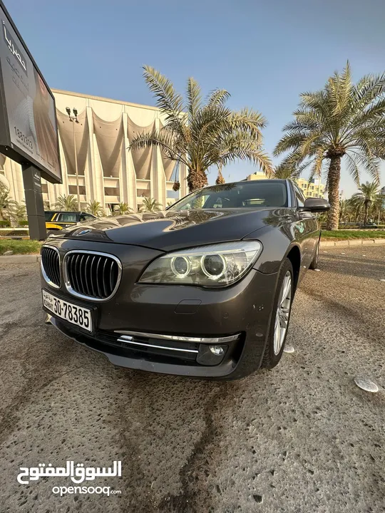 BMW 2015 730il