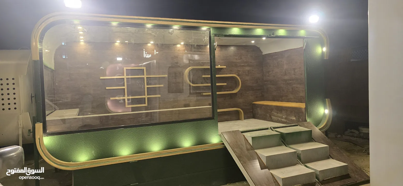 :  مواصفات العربه  -1- مطبخ كامل مصنوع من الاستيل  2 جدران وسقف ستيل  3 ارضية المنيوم مانع للانزلاق