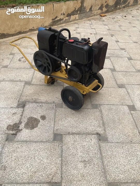 كمبريسر هواء ايطالي تعمل عالديزل