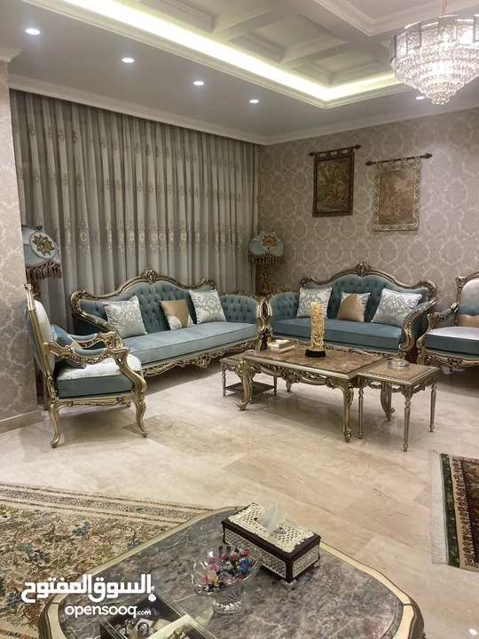 للمتميزين شقة ارضية للبيع ب دير غبار بموقع مميز وتشطيبات مميزة جدا