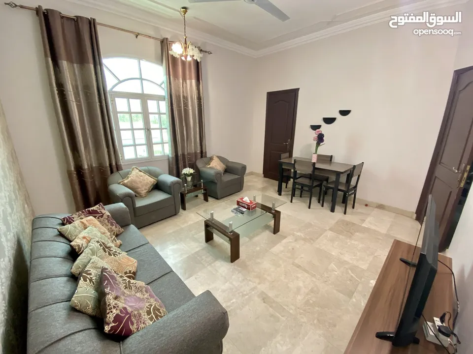 Fully furnished studio or room in north algubrah alzibah ,  غرف مؤثثه للايجار العذيبه