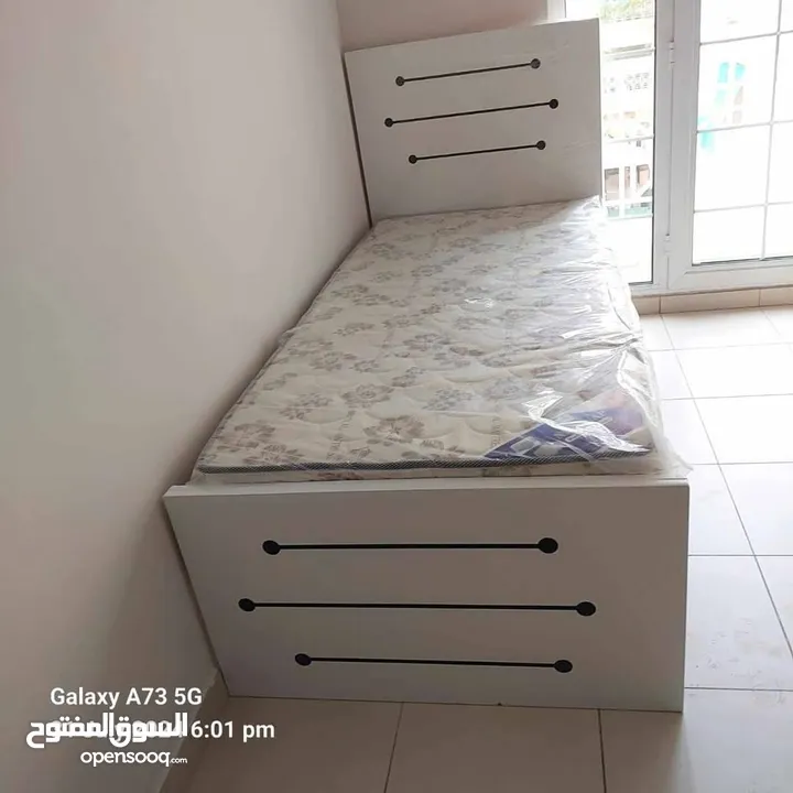 selling brand new bed