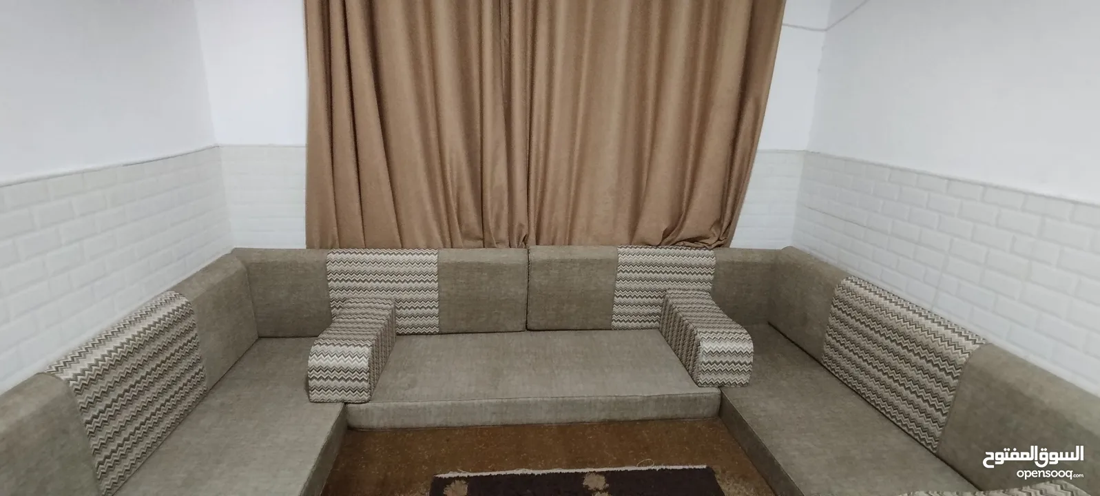 فراش عربي .