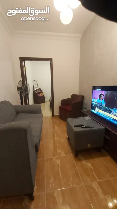 ستيديو مفروشة للإيجار اليومي - منطقة شارع الجامعة الأردنية