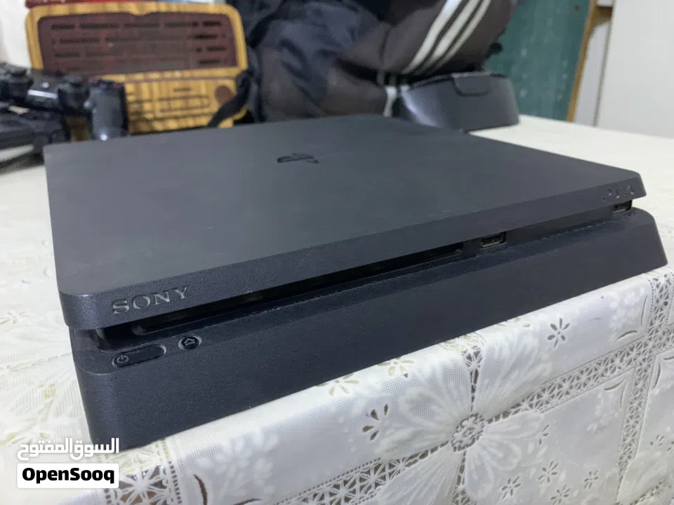 Ps4 Slim/ بلايستيشن فور سلم - (232308320) | السوق المفتوح